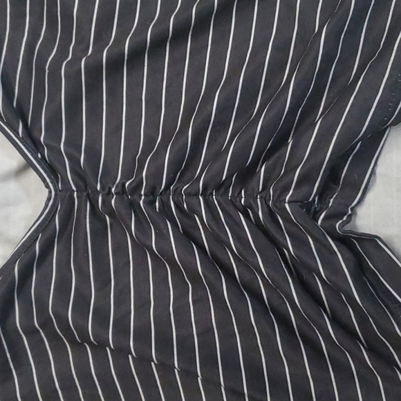 🌷Crimped front long sleeve - Picture 2 of 3